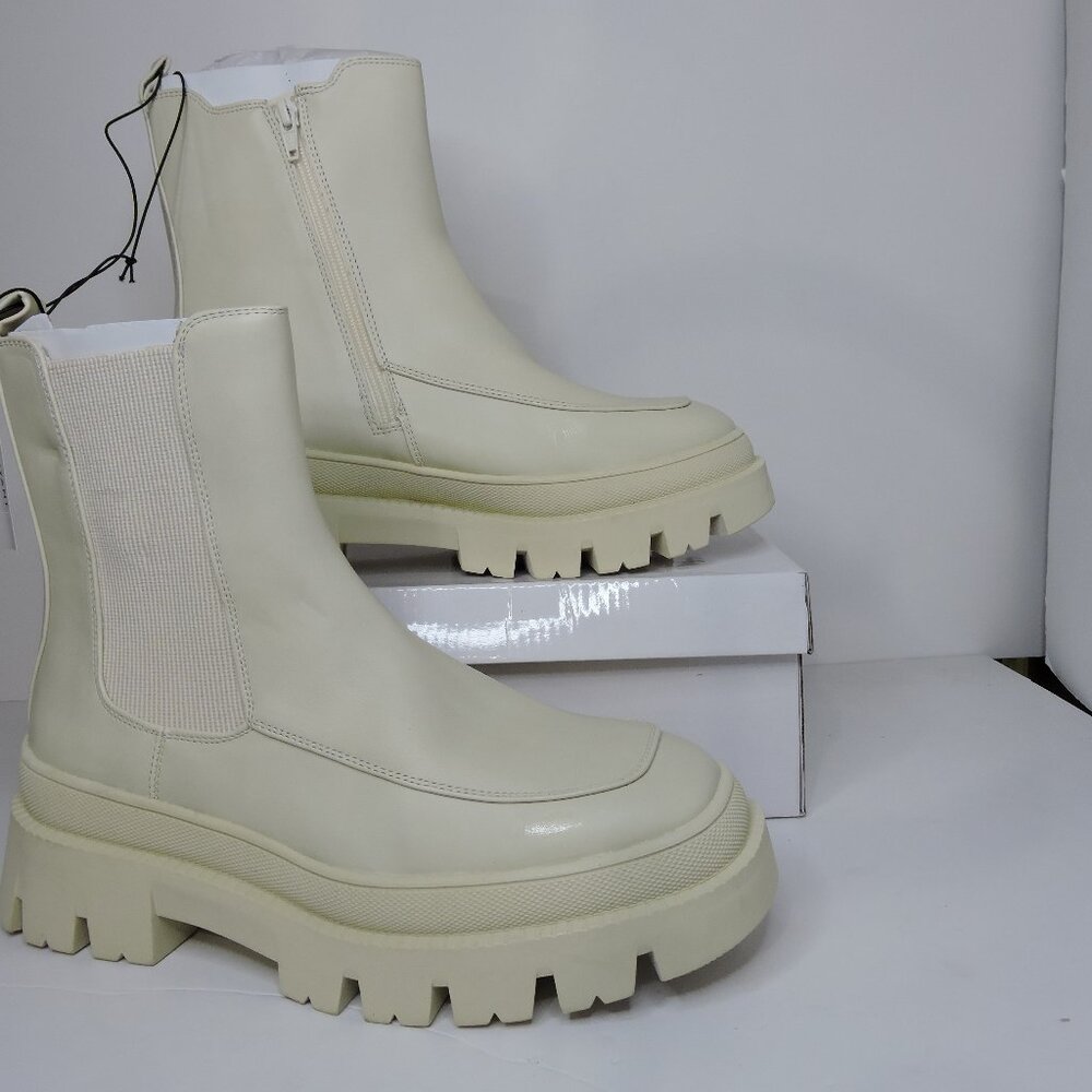 Dream Cloud Faux-Leather Super Lug Bootie. Brand new.